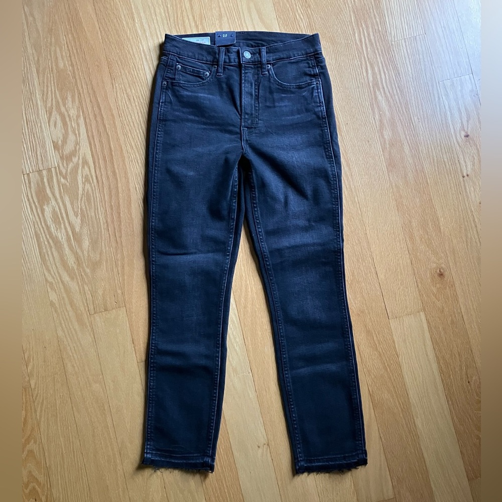 GAP Women's Modern Black Ankle Jeans NWT